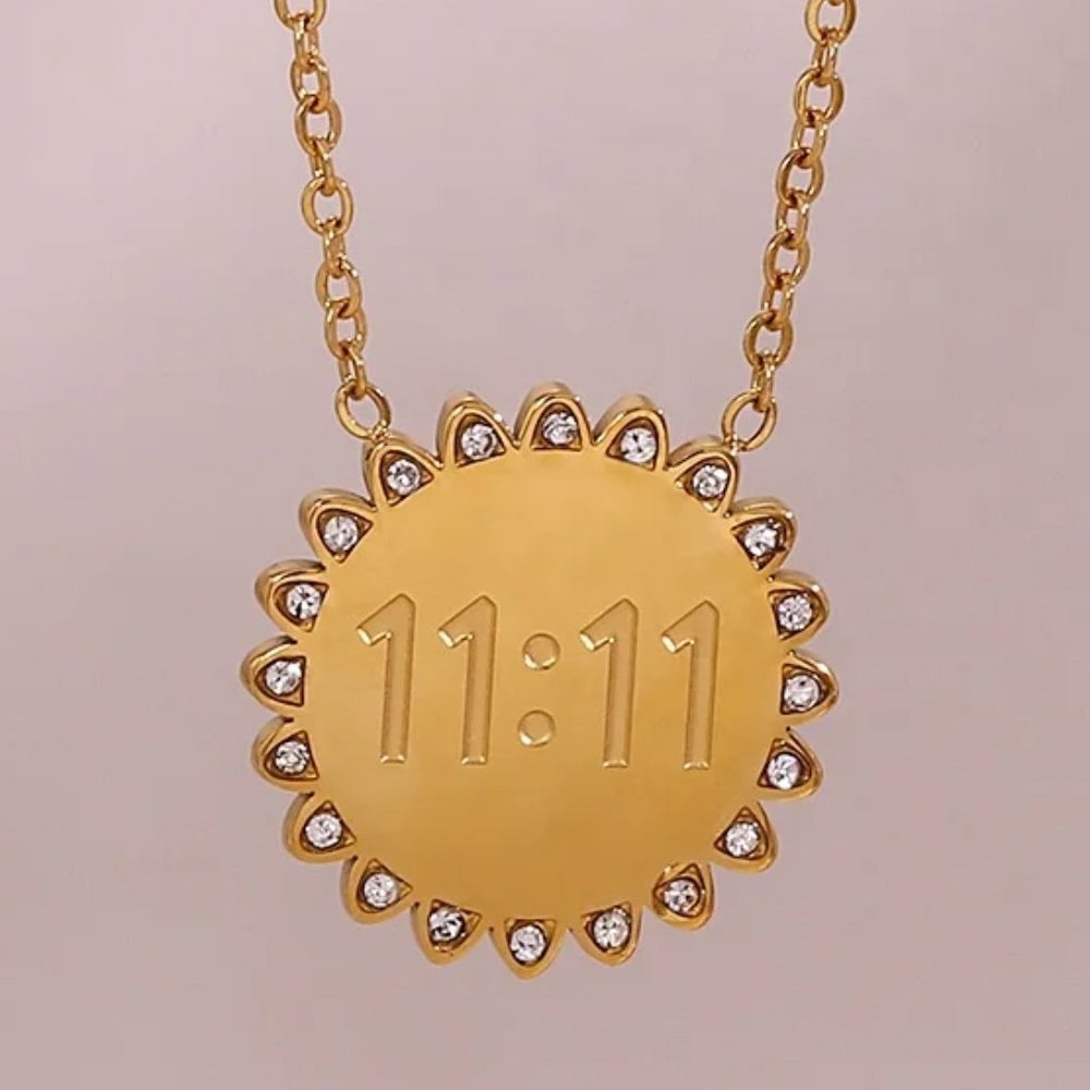 1111 Sun Flower Angel Number Pendant Zircon Necklace - Picture 6 of 6